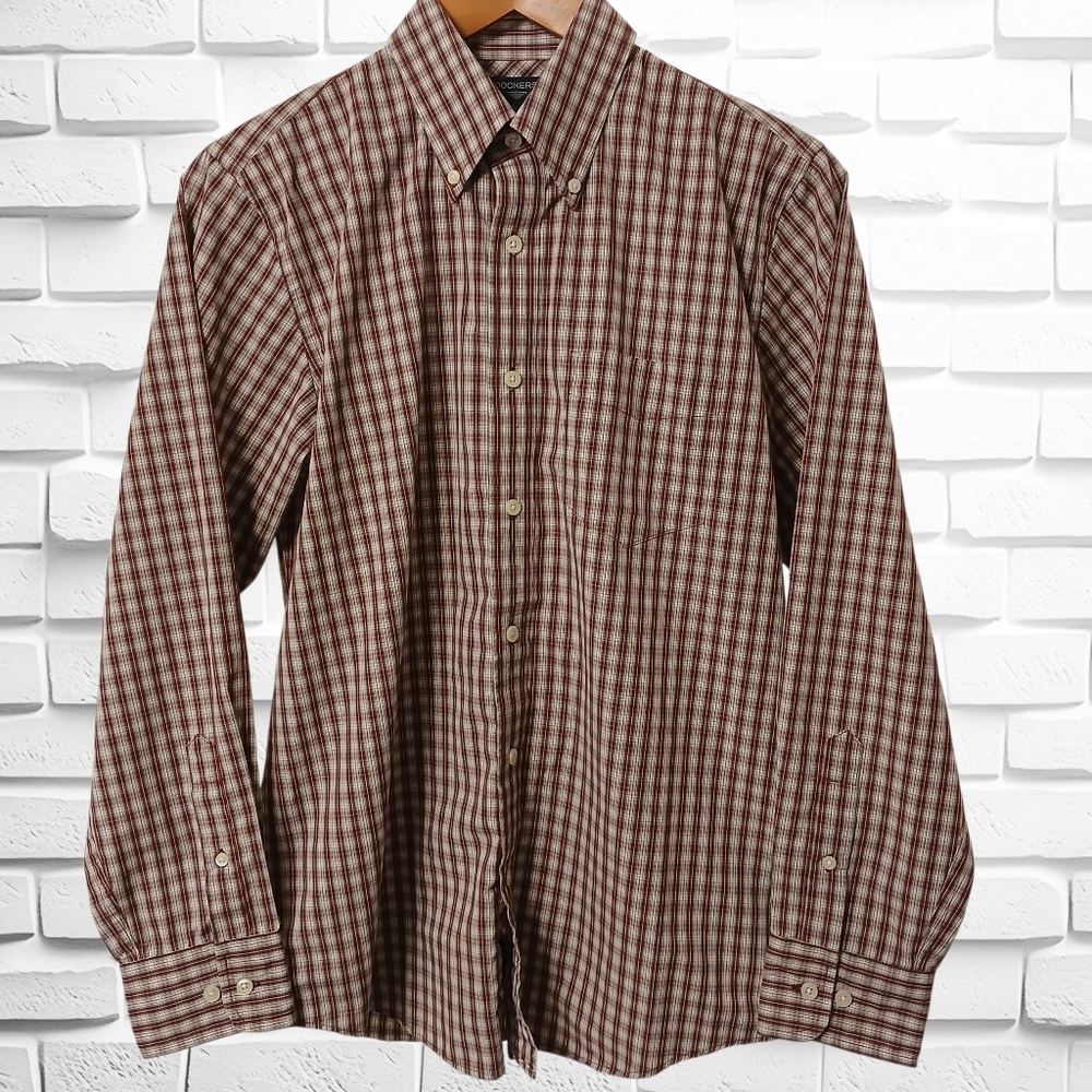 Dockers No Wrinkles Button Down L/S Plaid Shirt, Size Small, EUC